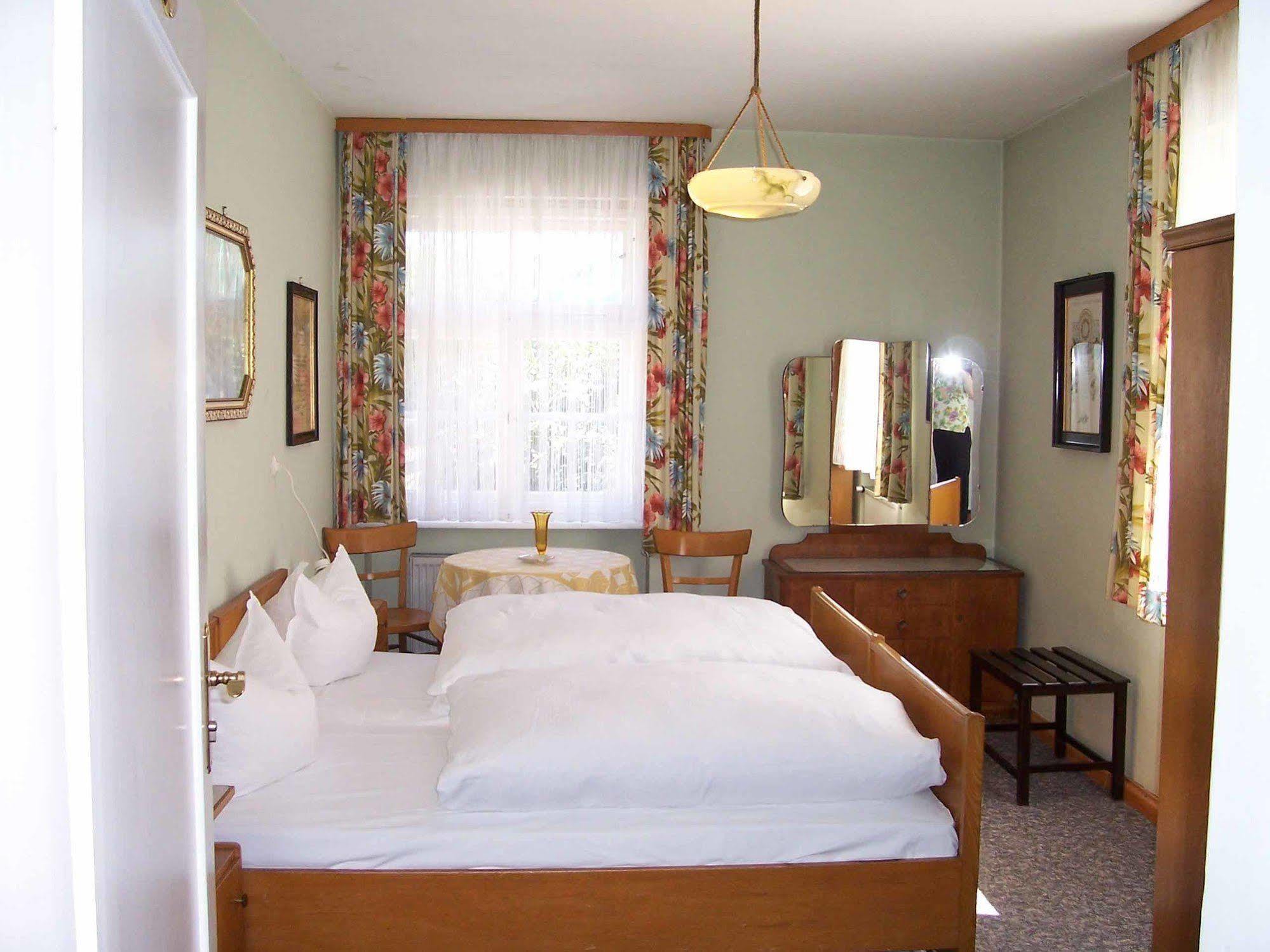 Krone Hotel Goessweinstein