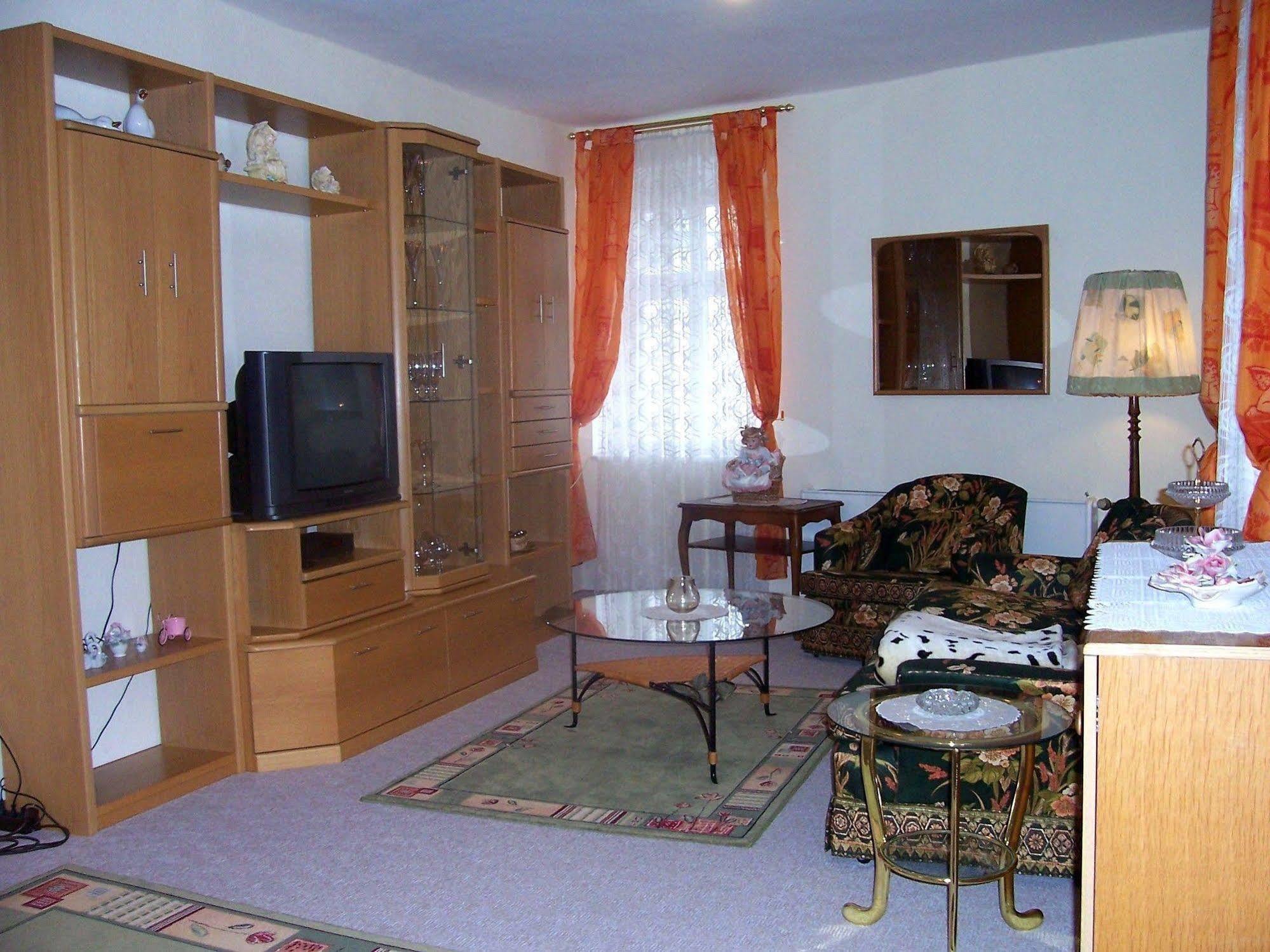 Krone Hotel 2*
